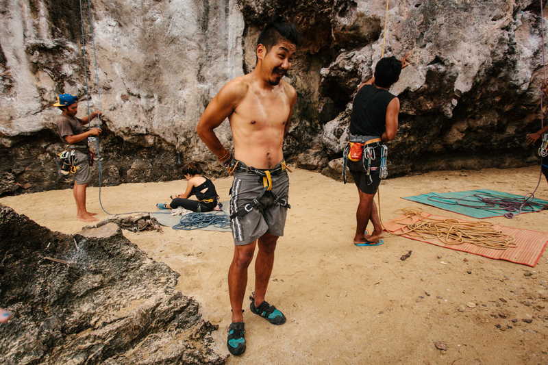 Illustration for article titled Visit Thailand, Climb Rocks